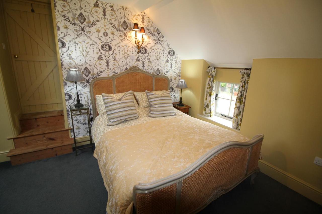 Вилла The Coach House Уитби Экстерьер фото